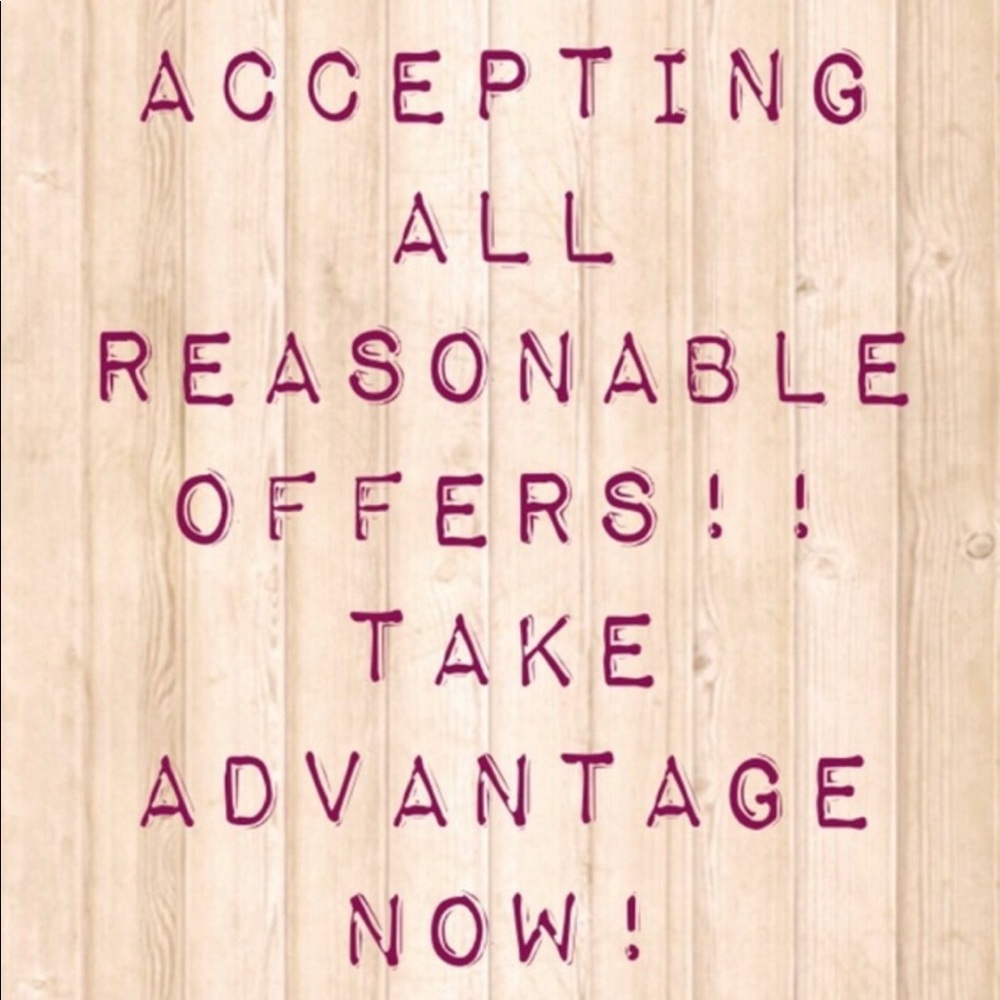 CLOSET CLEAROUT!! TAKE ADVANTAGE!!